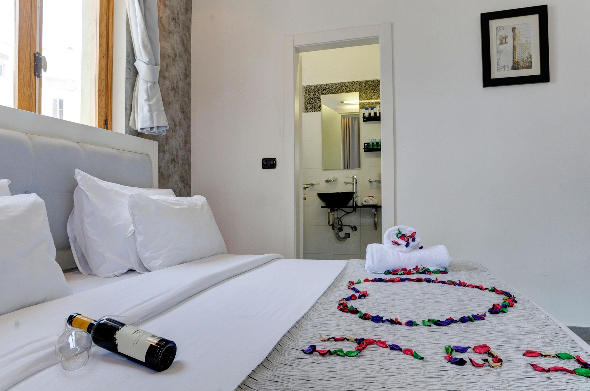 Aparthotel By Raphael