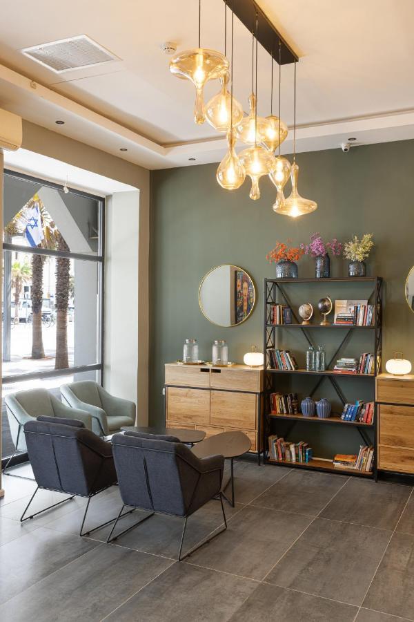Aparthotel By Raphael 4*