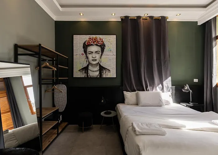 Residence Suites By Raphael Hotels
